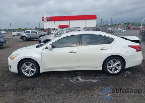 2015 Nissan Altima 2.5 Sv из США, поврежденный, VIN 1N4AL3APXFC279088